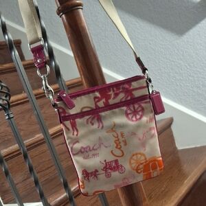 Coach Signature Watercolor Stagecoach Swingpack Crossbody Pink Bag Purse Patent